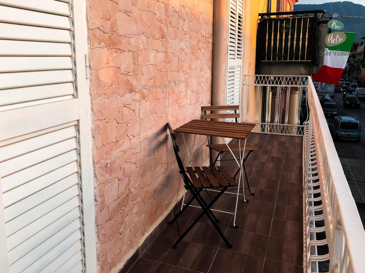 Le Tre Pietre Del Vesuvio Apartment Pompei Exterior photo